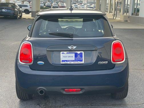2016 MINI Hardtop Cooper