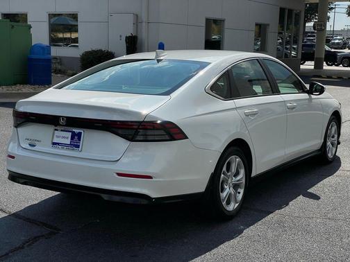 2023 Honda Accord LX 1.5T