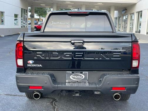 2024 Honda Ridgeline Black