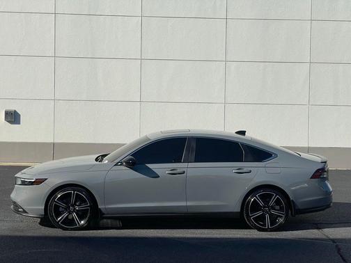 2025 Honda Accord Hybrid Base