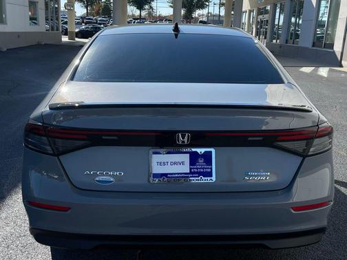 2025 Honda Accord Hybrid Base