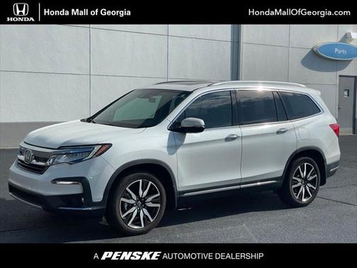 2022 Honda Pilot Touring 8-Passenger