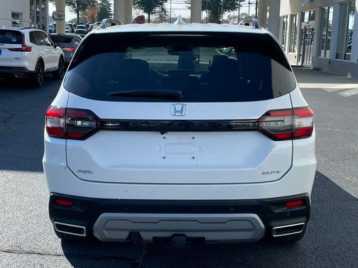 2024 Honda Pilot Elite