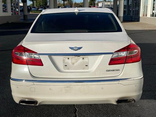 2012 Hyundai Genesis 3.8