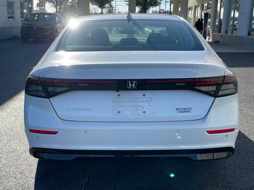 2024 Honda Accord Hybrid Touring