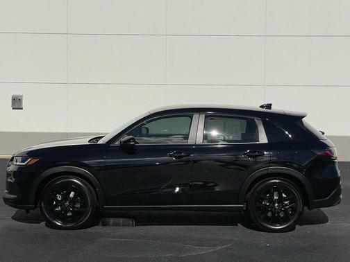 2025 Honda HR-V 2WD Sport