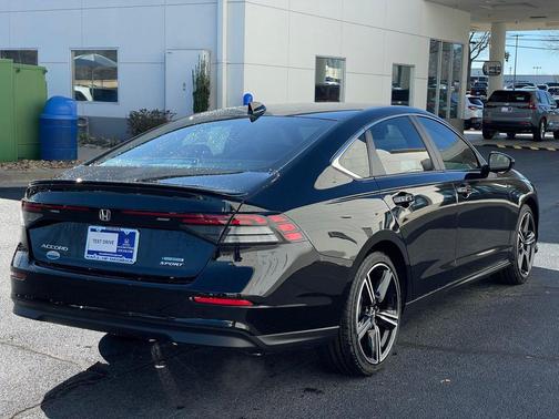 2025 Honda Accord Hybrid Base