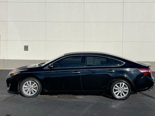 2013 Toyota Avalon XLE