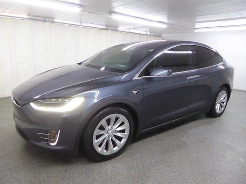 Titanium Metallic 2016 Tesla Model X 75D