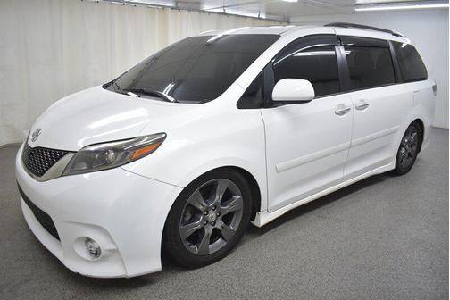 2016 Toyota Sienna SE Premium