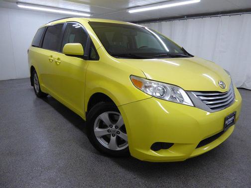2015 Toyota Sienna LE