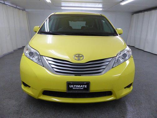 2015 Toyota Sienna LE