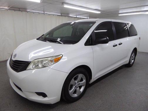 2015 Toyota Sienna L