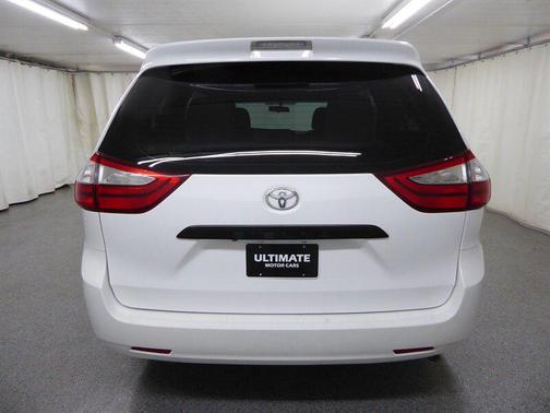 2015 Toyota Sienna L