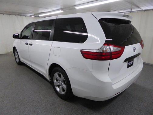 2015 Toyota Sienna L