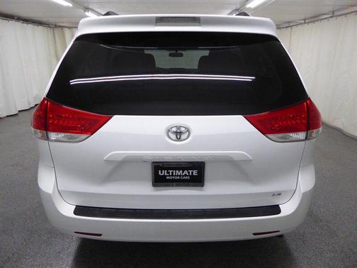 2014 Toyota Sienna LE