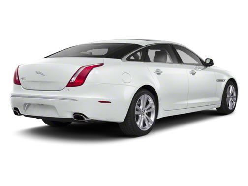 2013 Jaguar XJ Base