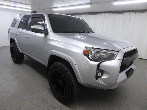 Classic Silver Metallic 2021 Toyota 4Runner SR5