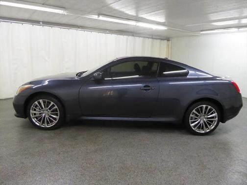 2011 INFINITI G37x Base
