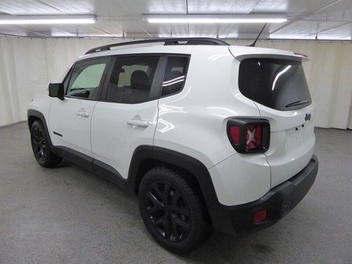 2017 Jeep Renegade Altitude