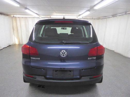 Night Blue Metallic 2013 Volkswagen Tiguan S