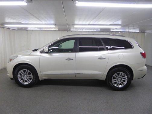 White Diamond Tricoat 2014 Buick Enclave Convenience