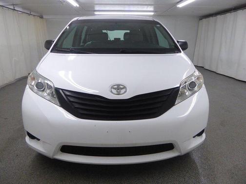 2016 Toyota Sienna L