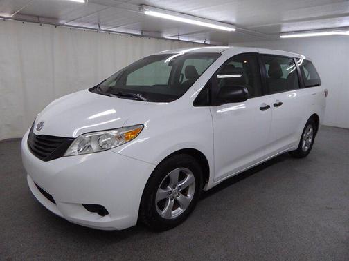 2016 Toyota Sienna L