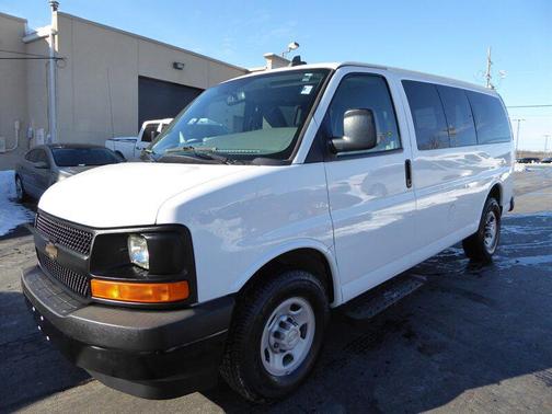 2017 Chevrolet Express 2500 LS