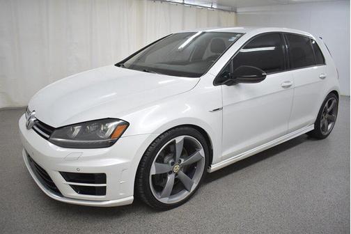 2016 Volkswagen Golf R 4-Door w/DCC & Navigation