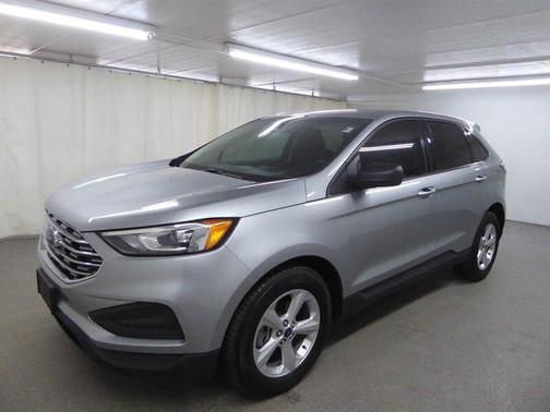 2020 Ford Edge SE
