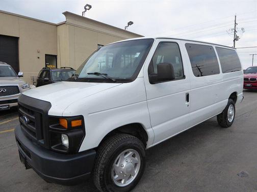 2013 Ford E350 Super Duty XL