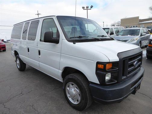 2013 Ford E350 Super Duty XL
