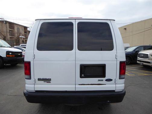 2013 Ford E350 Super Duty XL