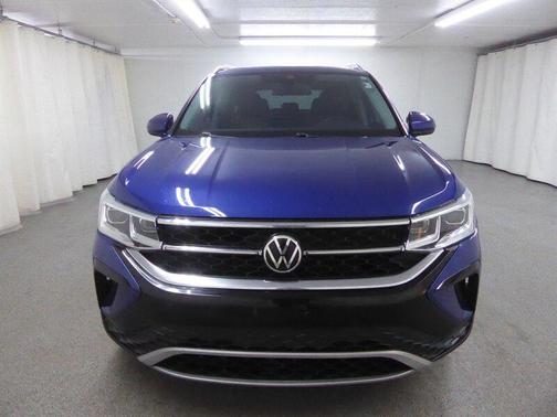 Cornflower Blue 2022 Volkswagen Taos 1.5T SEL