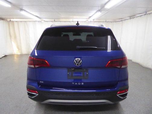 Cornflower Blue 2022 Volkswagen Taos 1.5T SEL