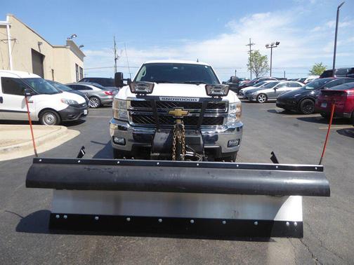 Summit White 2011 Chevrolet Silverado 2500 LT