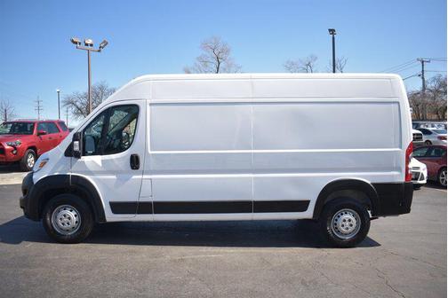 Bright White Clearcoat 2024 RAM ProMaster 2500 Tradesman