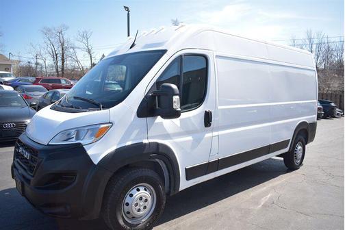 Bright White Clearcoat 2024 RAM ProMaster 2500 Tradesman
