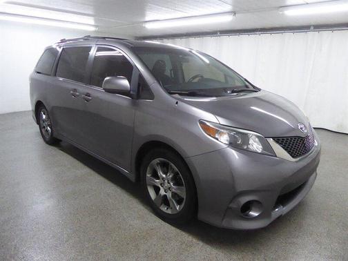 2011 Toyota Sienna SE