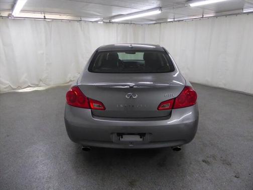 2009 INFINITI G37x Base
