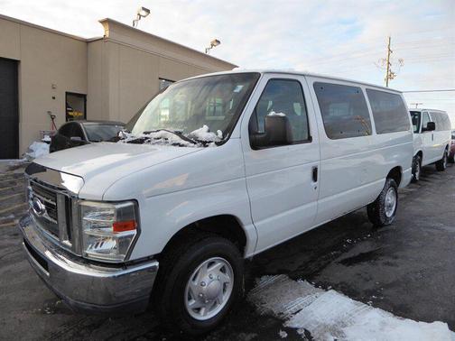 2012 Ford E350 Super Duty XL