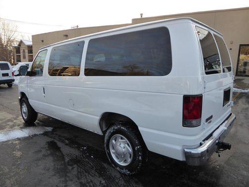 2012 Ford E350 Super Duty XL
