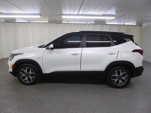 Snow White Pearl 2021 Kia Seltos EX