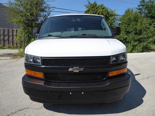 2018 Chevrolet Express 3500 LS
