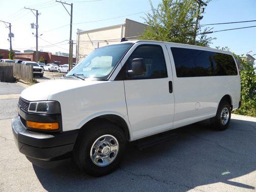 2018 Chevrolet Express 3500 LS