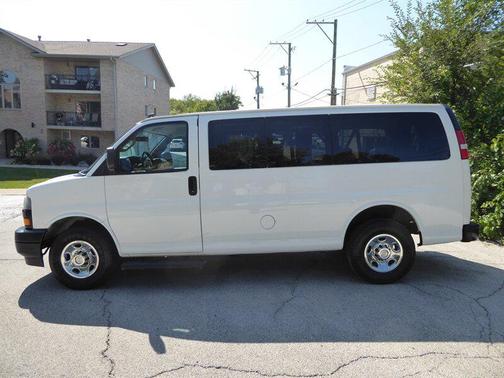 2018 Chevrolet Express 3500 LS