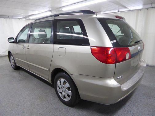 2007 Toyota Sienna CE
