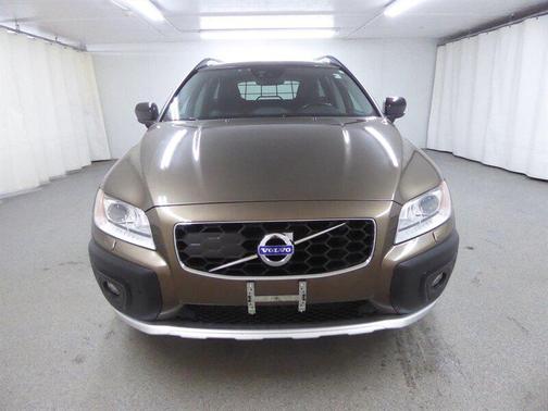 2016 Volvo XC70 T5 Platinum