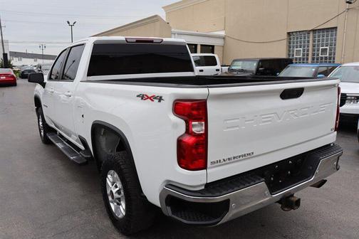 Summit White 2022 Chevrolet Silverado 2500 LT